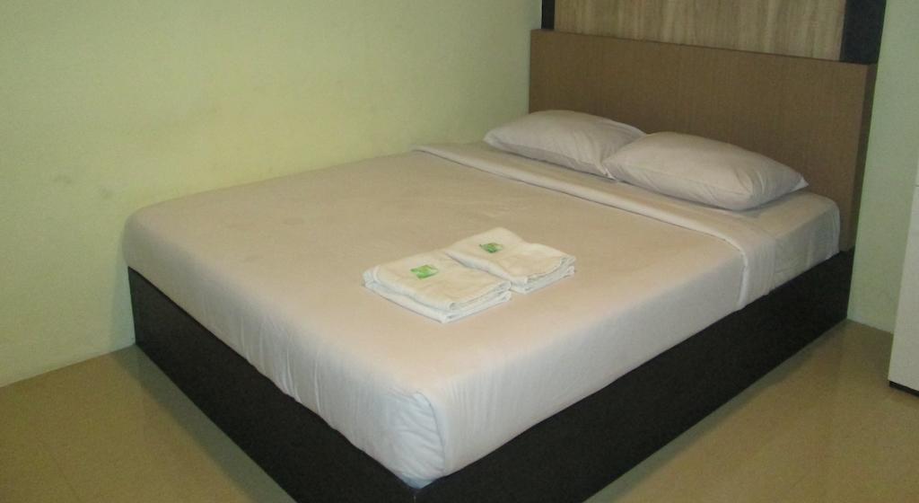 بونتِياناك Green Leaf Inn المظهر الخارجي الصورة