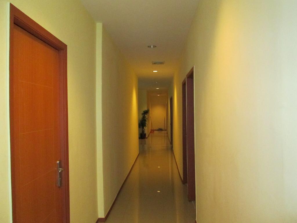 بونتِياناك Green Leaf Inn المظهر الخارجي الصورة